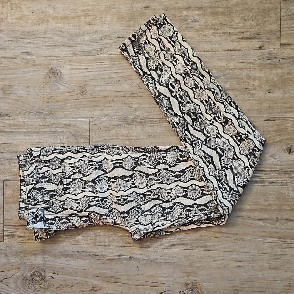 NWOT Snakeskin Jeans